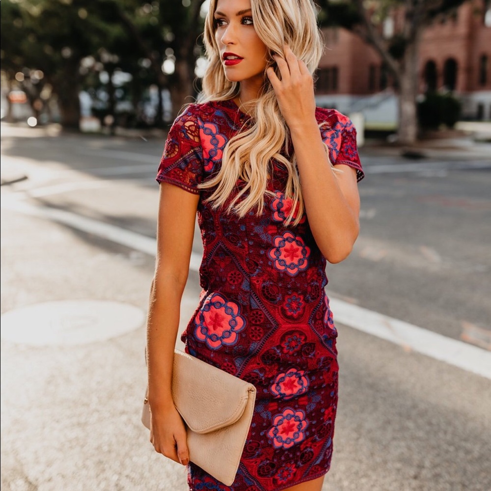 Vici crochet dress